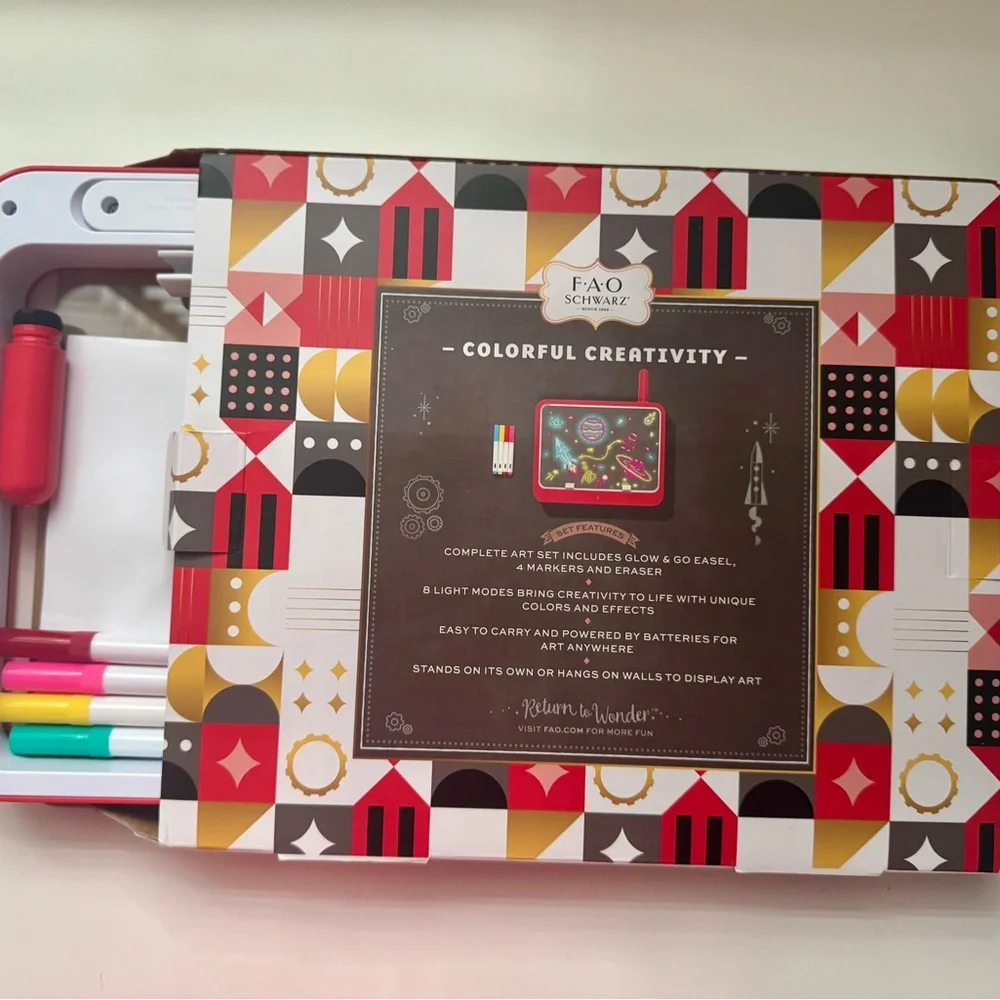 FAO Schwarz Glow & Go Easel - Pink and Red